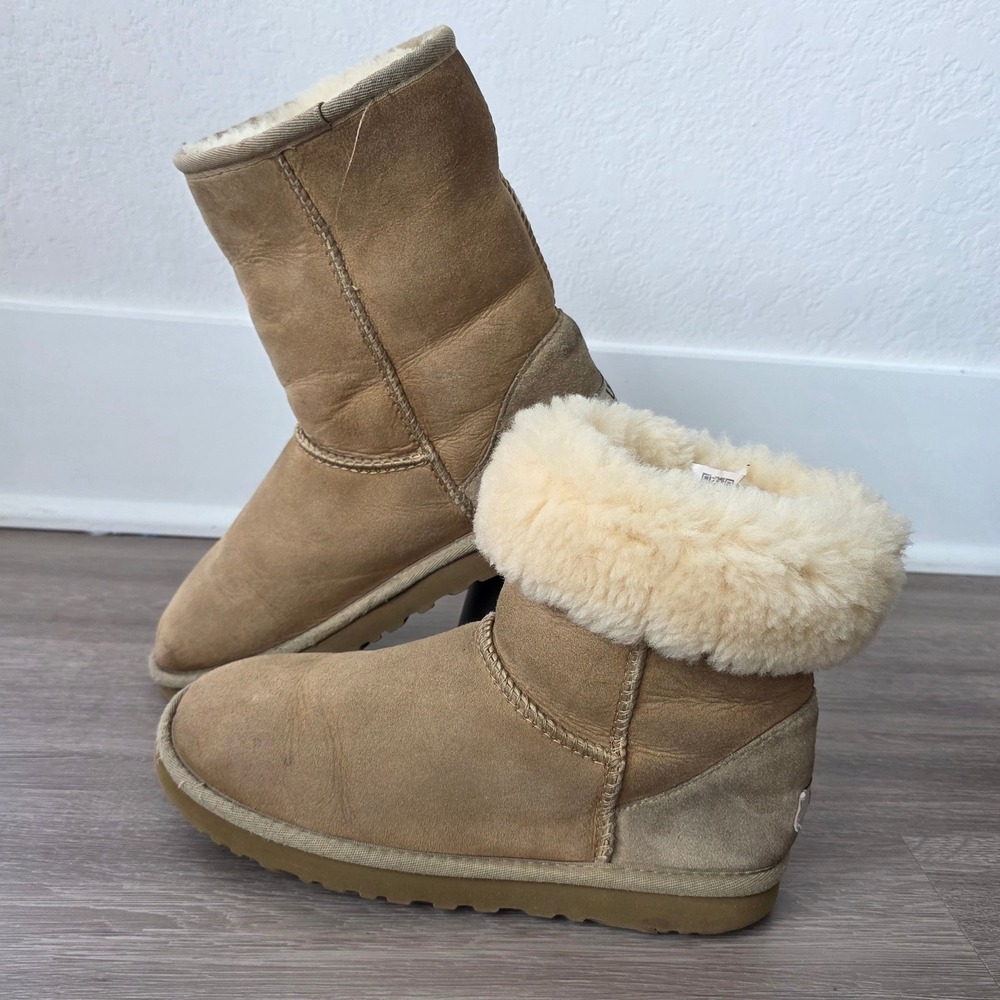 UGG Australia Classic Short 5825 Chestnut Suede Shearling Boots Womens 7